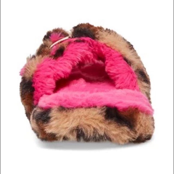 Steve Madden Hot pink and leopard fuzzies - Picture 3 of 3